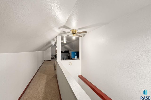 2916 S Walts Ave Avenue, Sioux Falls, SD 57105