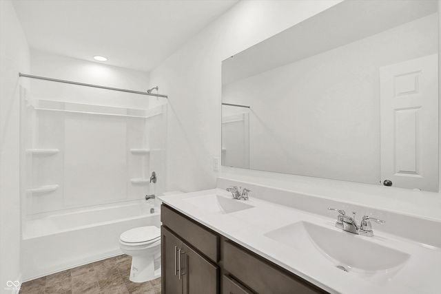 5717 Palazzo Lane, Mccordsville, IN 46055