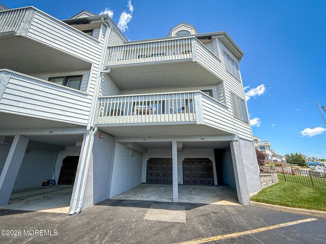 123 Ashley Avenue, Brielle, NJ 08730