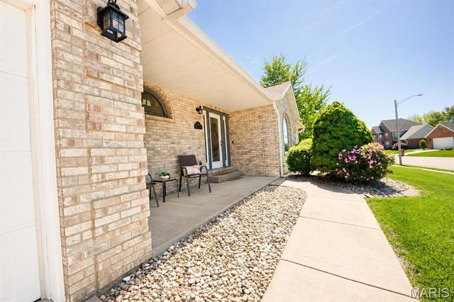 128 Callaway Court, O'fallon, IL 62269