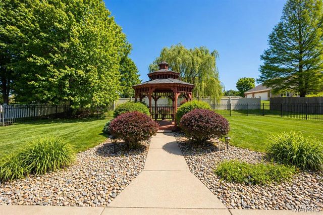 128 Callaway Court, O'fallon, IL 62269