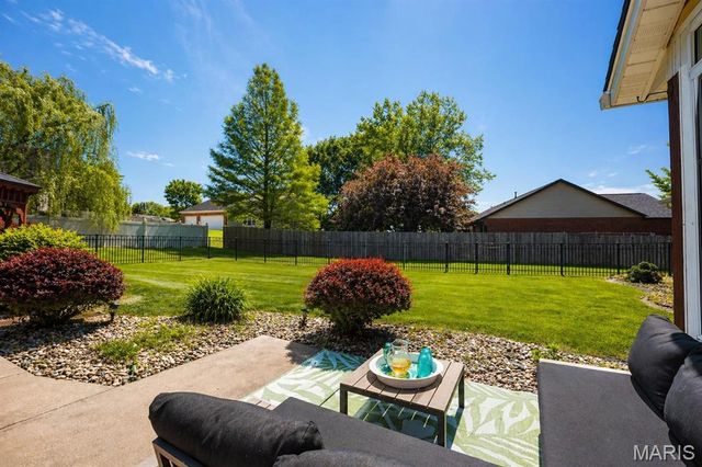 128 Callaway Court, O'fallon, IL 62269