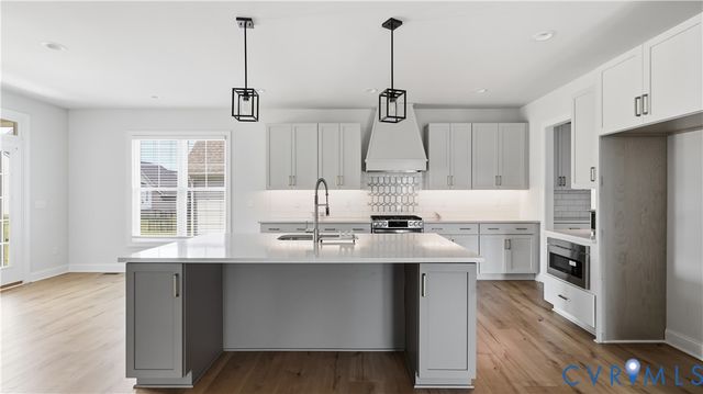 12400 N Crossing Dr, Goochland, VA 23103