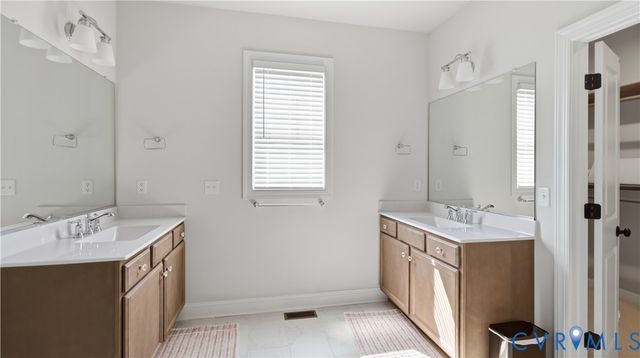 12400 N Crossing Dr, Goochland, VA 23103