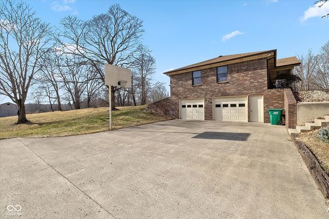 7291 E Spring Lake Road, Mooresville, IN 46158