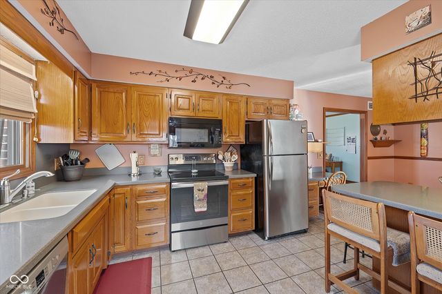 7291 E Spring Lake Road, Mooresville, IN 46158