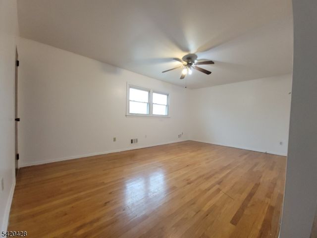 2012 Price St, Rahway City, NJ 07065