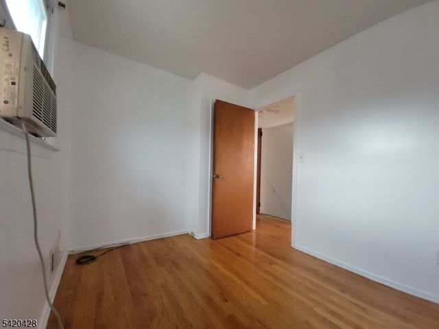 2012 Price St, Rahway City, NJ 07065