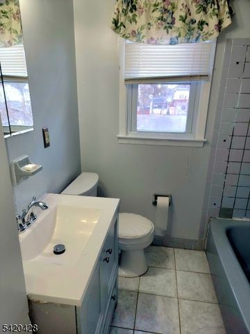 2012 Price St, Rahway City, NJ 07065