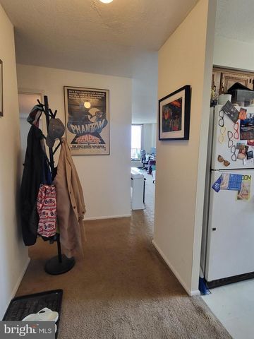 1420 Locust St Apt 26L, Philadelphia, PA 19102