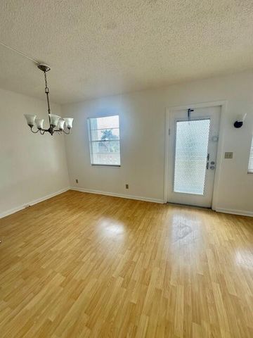 3063 Ainslie D, Boca Raton, FL 33434
