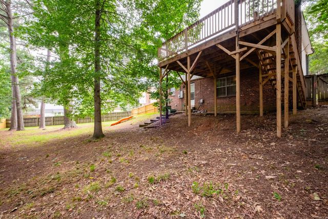 10 Cherrywood Ct, Little Rock, AR 72211