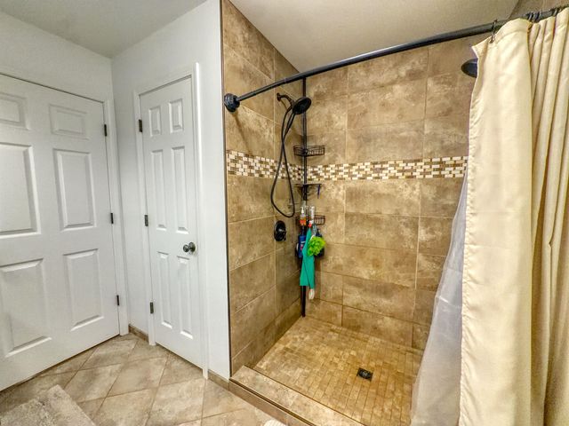 2095 STARFOX DRIVE, North Pole, AK 99705
