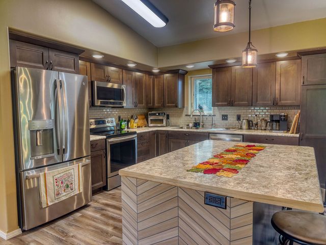 2095 STARFOX DRIVE, North Pole, AK 99705