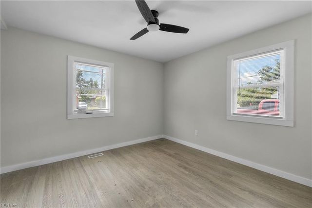 129 Kidd BLVD, Norfolk, VA 23502