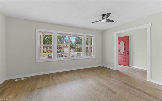 129 Kidd BLVD, Norfolk, VA 23502