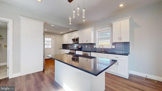 175 NEW JERSEY AVE, Absecon, NJ 08201