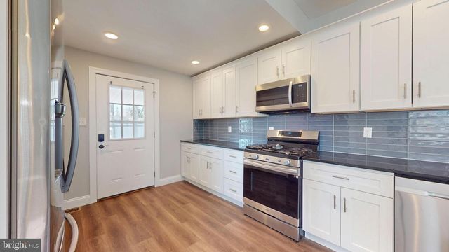 175 NEW JERSEY AVE, Absecon, NJ 08201