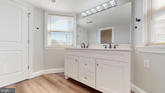 175 NEW JERSEY AVE, Absecon, NJ 08201