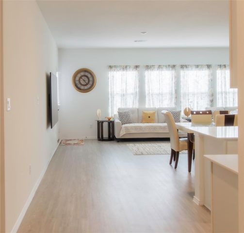 1404 E Aquilla DR, Leander, TX 78641