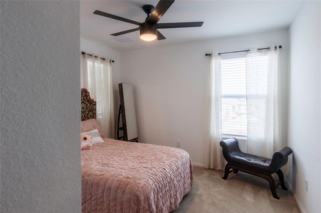 1404 E Aquilla DR, Leander, TX 78641