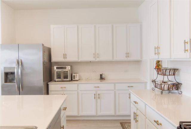 1404 E Aquilla DR, Leander, TX 78641