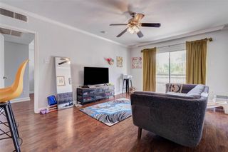 4515 Briar Hollow Place 215, Houston, TX 77027