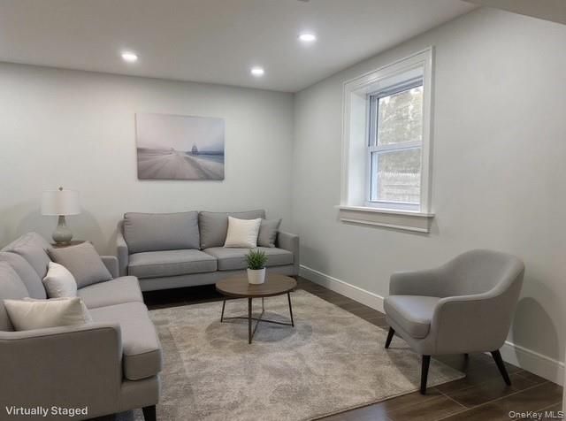 275 Beachview Street, Copiague, NY 11726