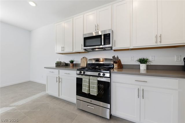 1531 Layla Crossing Avenue, Henderson, NV 89002