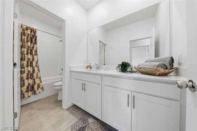 1531 Layla Crossing Avenue, Henderson, NV 89002