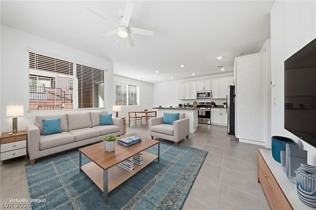 1531 Layla Crossing Avenue, Henderson, NV 89002