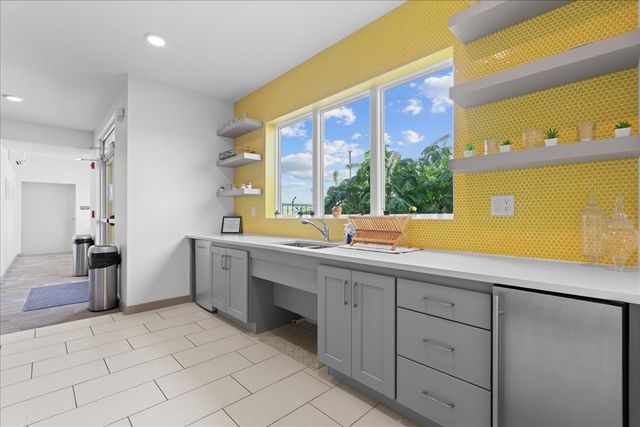 400 Herron Dr Apt 108, Nashville, TN 37210