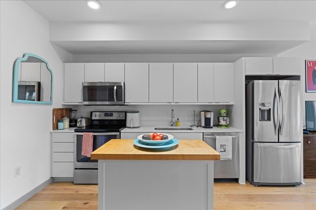 400 Herron Dr Apt 108, Nashville, TN 37210