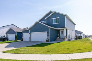 7912 Cottonwood Boulevard, Horace, ND 58047