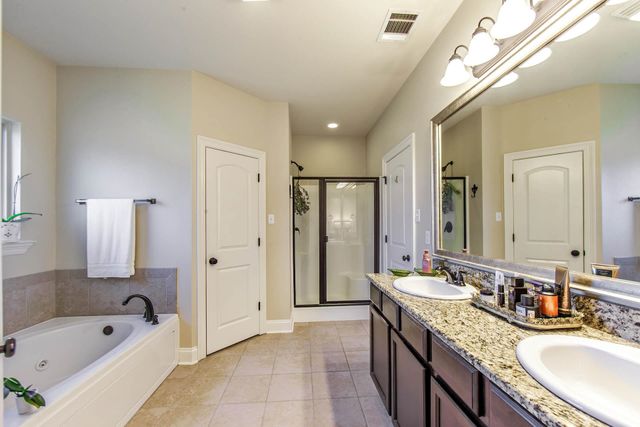 187 Carriage Way, Thibodaux, LA 70301