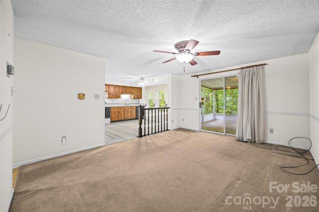 6632 Wagon Oak Road, Charlotte, NC 28212