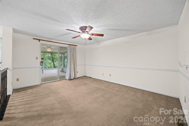6632 Wagon Oak Road, Charlotte, NC 28212