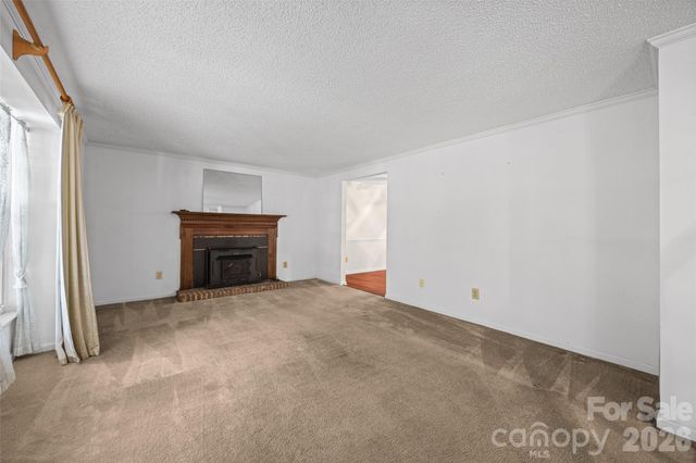 6632 Wagon Oak Road, Charlotte, NC 28212