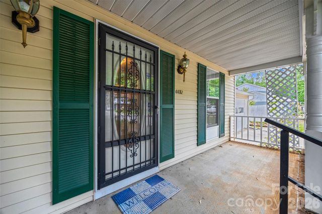 6632 Wagon Oak Road, Charlotte, NC 28212