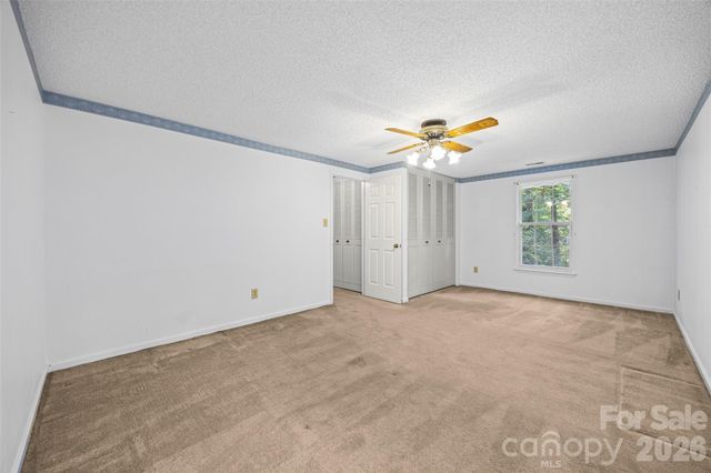 6632 Wagon Oak Road, Charlotte, NC 28212