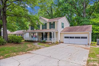 6632 Wagon Oak Road, Charlotte, NC 28212