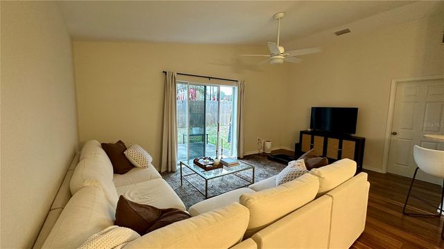 906 SE 5TH STREET, Mulberry, FL 33860