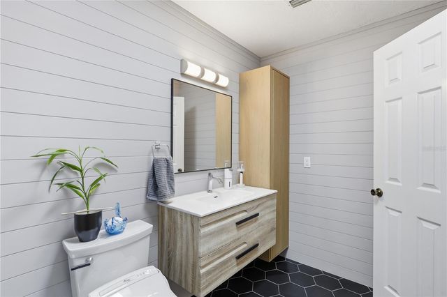 16 CEDARDALE COURT, Palm Coast, FL 32137