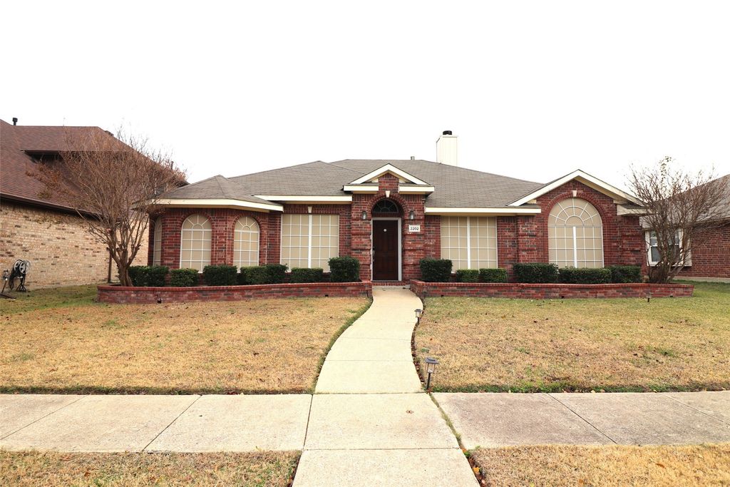 2202 Lone Pecan Drive, Garland, TX 75040