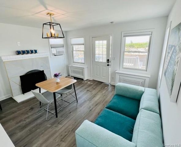 833 oceanfront Apt 1S, Long Beach, NY 11561