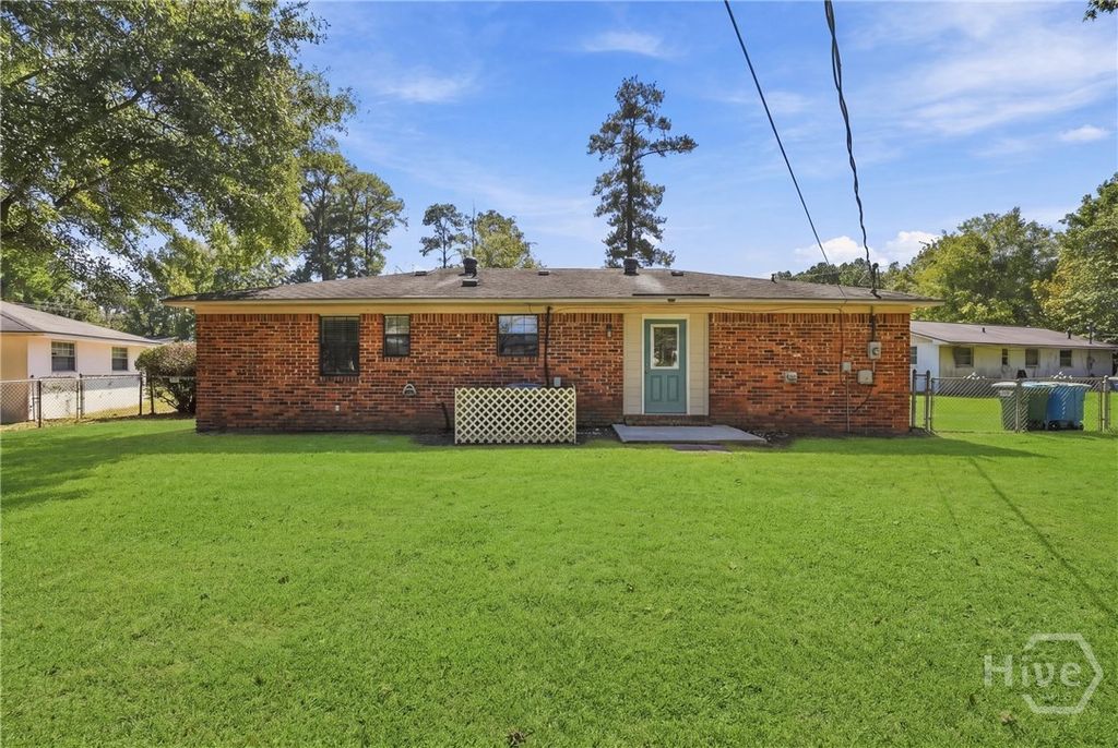 Image 23 of property listing at 108 W 15th Street, Rincon, GA 31326