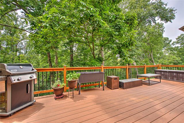219 Ridgefield Street, Bentonville, AR 72712