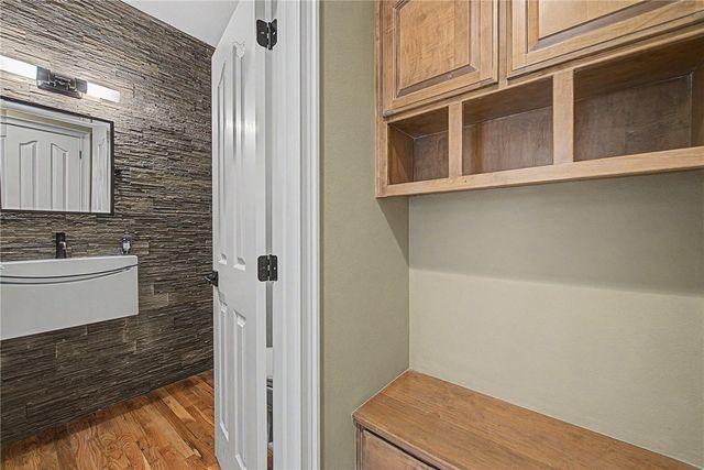 219 Ridgefield Street, Bentonville, AR 72712
