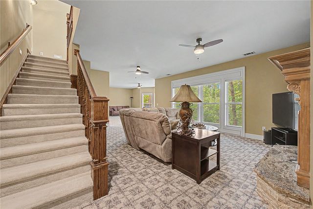 219 Ridgefield Street, Bentonville, AR 72712