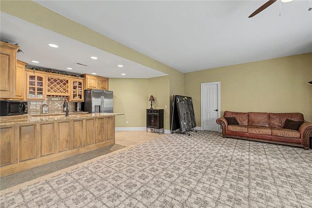219 Ridgefield Street, Bentonville, AR 72712